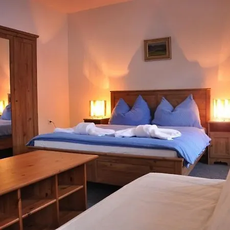 Ruzove Udoli Hotel