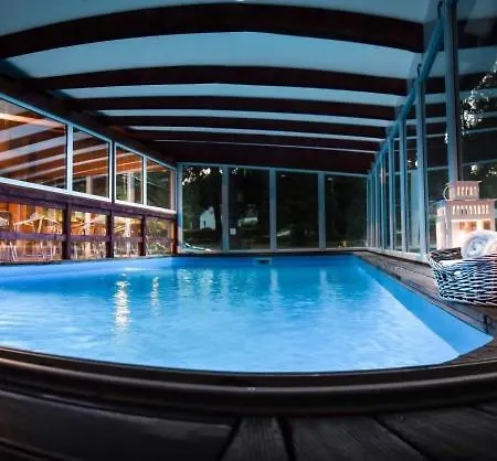 Ruzove Udoli Hotel *