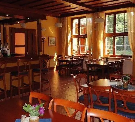 Ruzove Udoli Hotel *