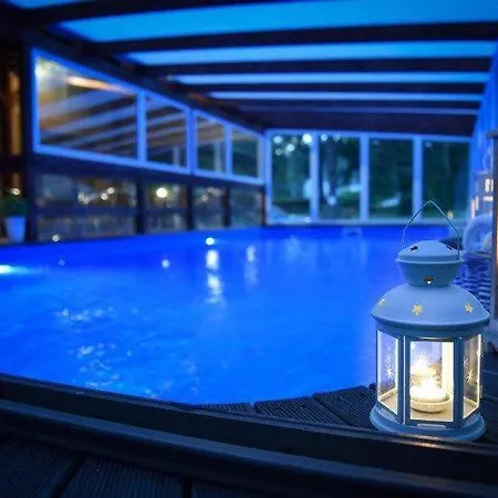 Ruzove Udoli Hotel Pivonín