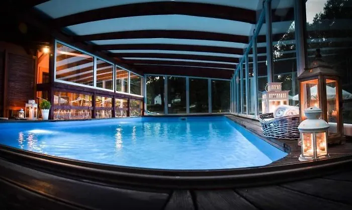 Ruzove Udoli Hotel *