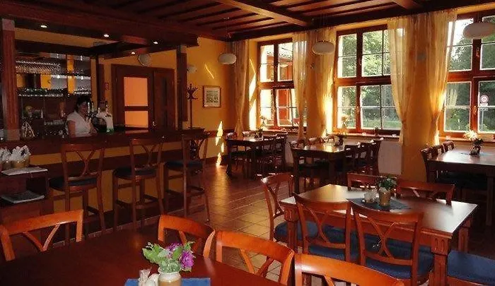 Ruzove Udoli Hotel *