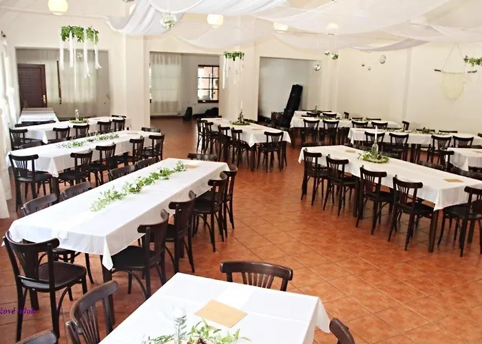 Ruzove Udoli Hotel